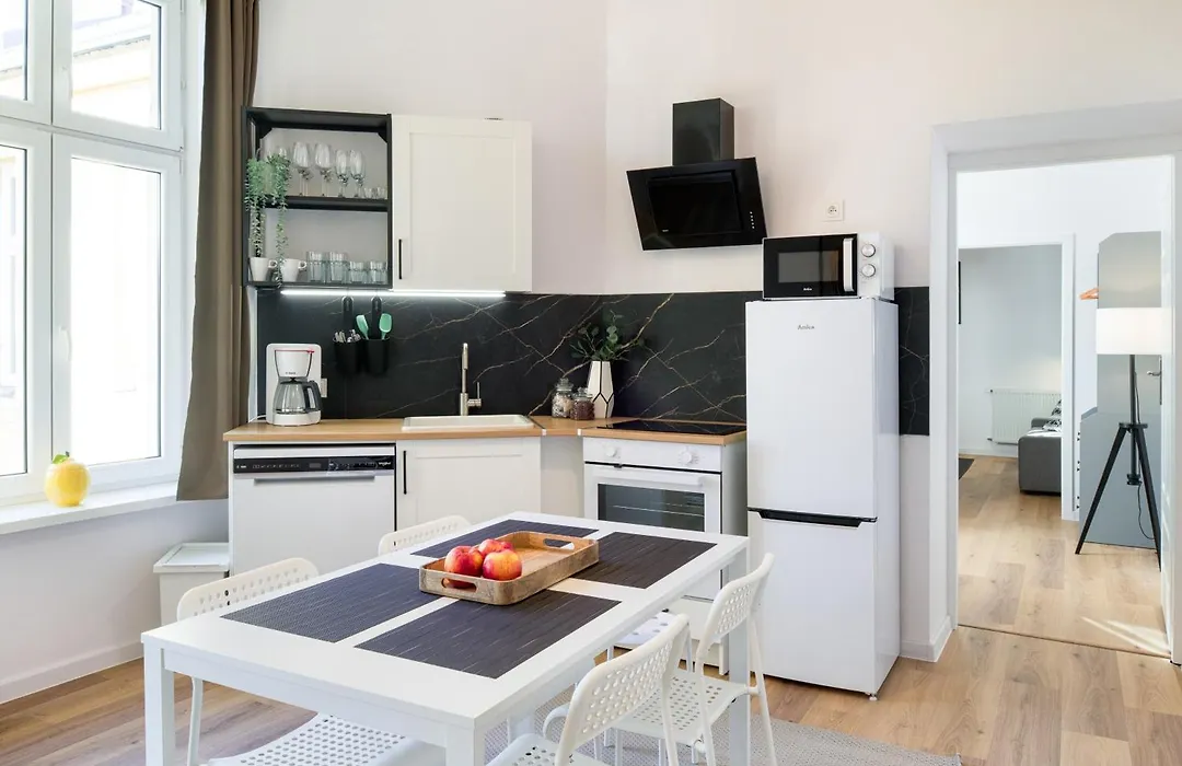 Wawelove Pilsudskiego - 3 Bedroom Apt. With Balcony And Free Parking!-1