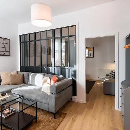 Wawelove Pilsudskiego - 3 Bedroom Apt. With Balcony And Free Parking!-3