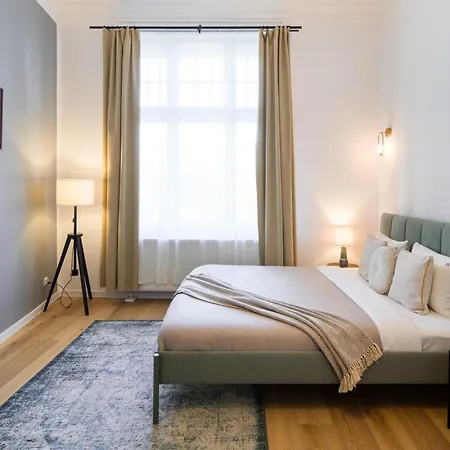 WAWELOVE Piłsudskiego - 3 bedroom apt. with balcony&free parking!-3